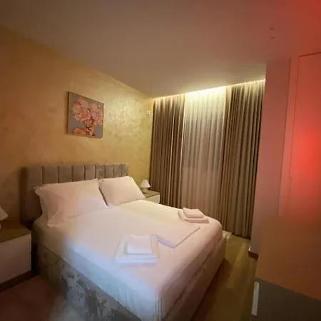 Apartmán New Bazaar Essil Flat With Parking *