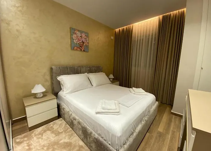 Apartmán New Bazaar Essil Flat With Parking *