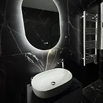 New Bazaar Essil Flat With Parking Tirana