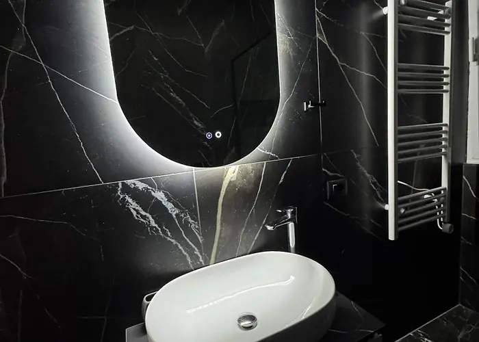 New Bazaar Essil Flat With Parking Tirana